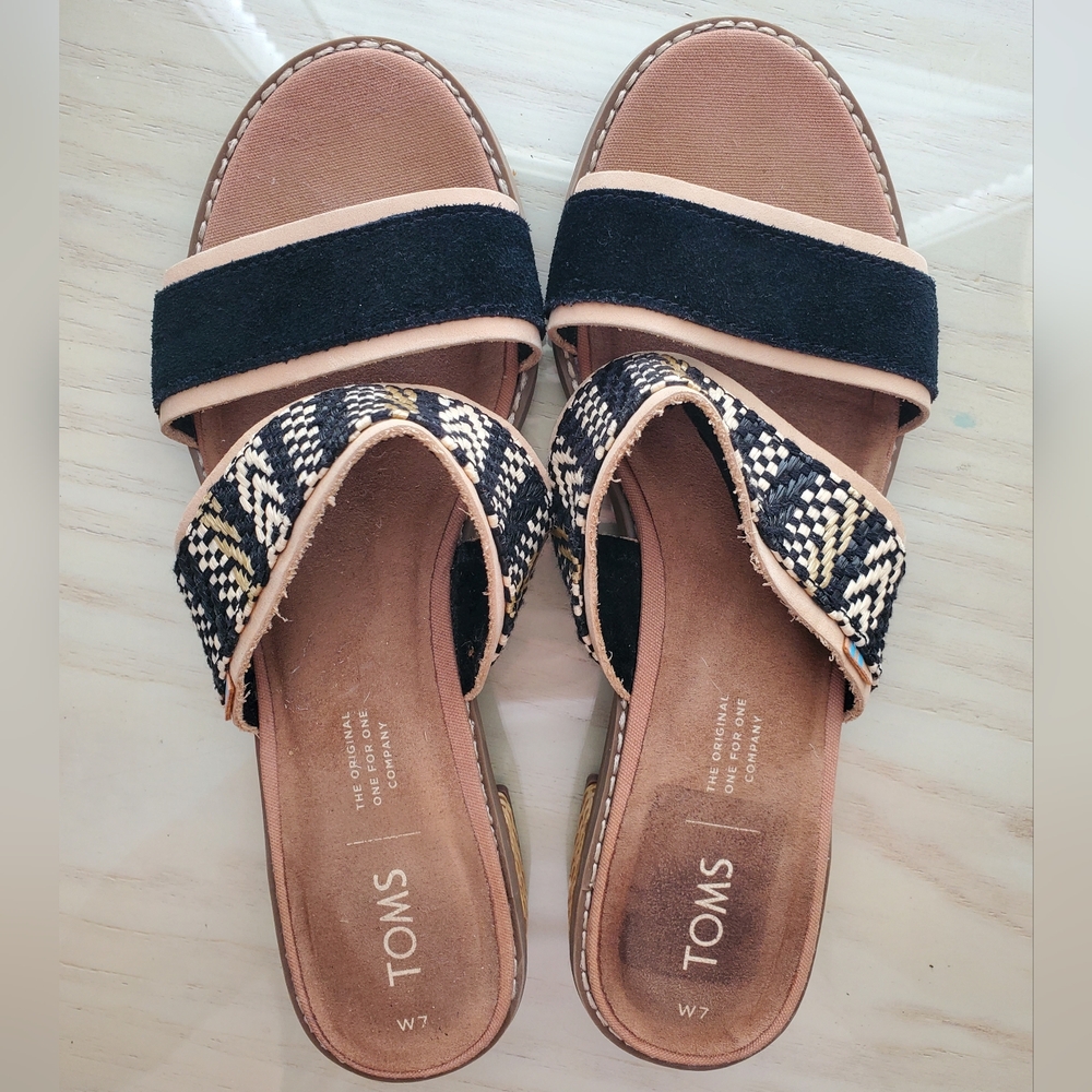 Toms Sandals - Picture 4 of 11